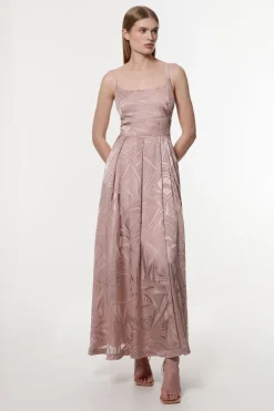 Amelia Graham Robe Maxi de Bal à Bretelles en Tissu Tissé à Effet Burnout avec Fente