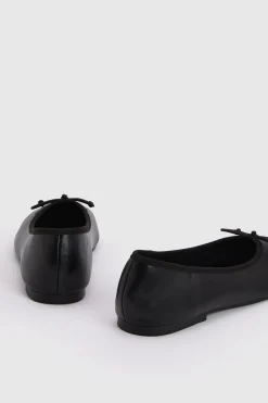 boohoo Ballerines À Bout Carré Avec Détail Nœud< Ballerines|Looks De Rentrée