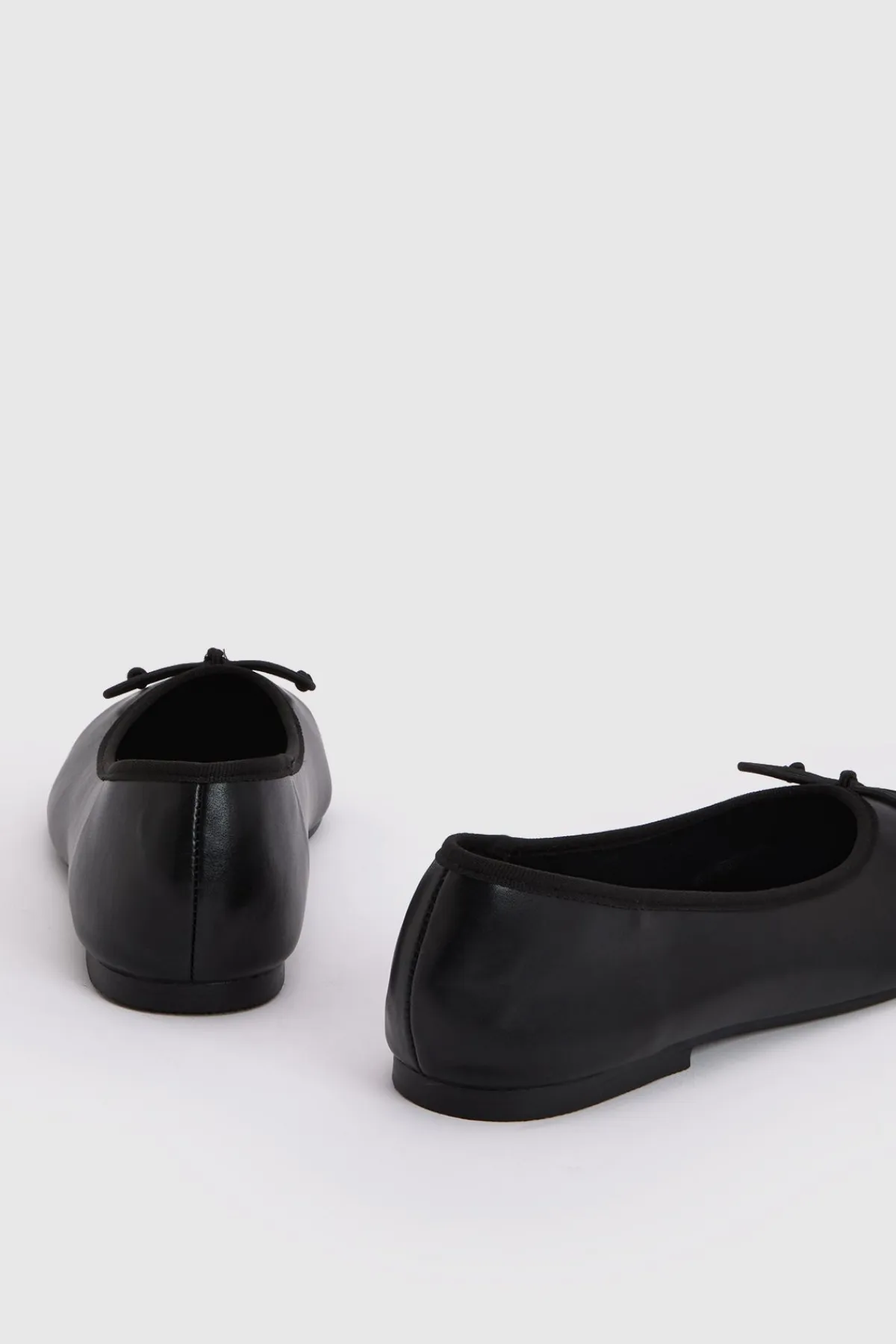 boohoo Ballerines À Bout Carré Avec Détail Nœud< Ballerines|Looks De Rentrée