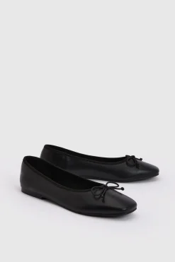 boohoo Ballerines À Bout Carré Avec Détail Nœud< Ballerines|Looks De Rentrée