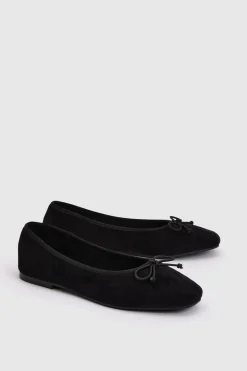 boohoo Ballerines À Bout Carré Coupe Large Avec Détail Nœud< Ballerines|Looks De Rentrée