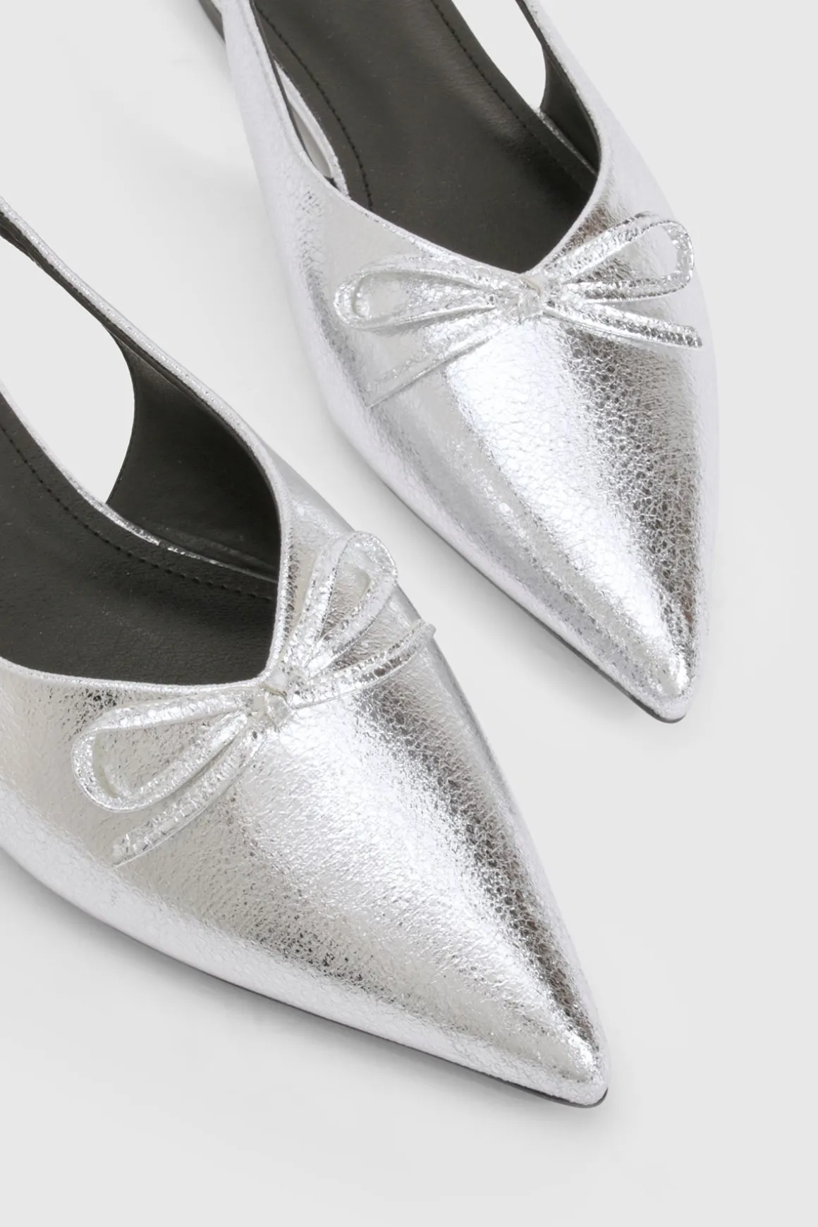 Ballerines à Bride Arrière Pointues avec Détail Nœud