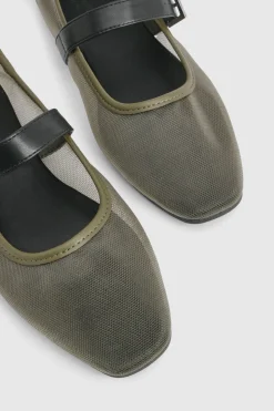 Ballerines En Mesh Coupe Large