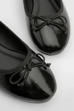boohoo Ballerines à large coupe avec détail de nœud froissé< Ballerines|Looks De Rentrée