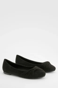 Ballerines à large coupe en daim synthétique avec détail torsadé