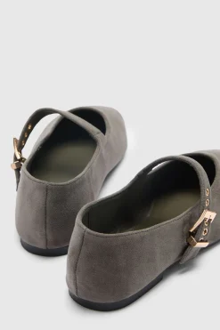 Ballerines Mary Jane Coupe Large Avec Détail Boucle