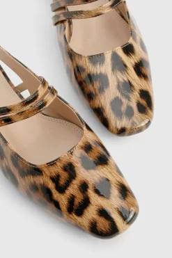 boohoo Ballerines Mary Jane en cuir verni à double bride, coupe large< Imprimé Léopard|Chaussures Plates