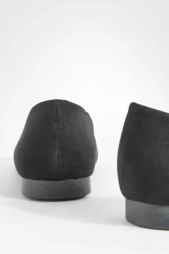 Ballerines plates à bout pointu, large fit en synthétique daim avec détail de nœud