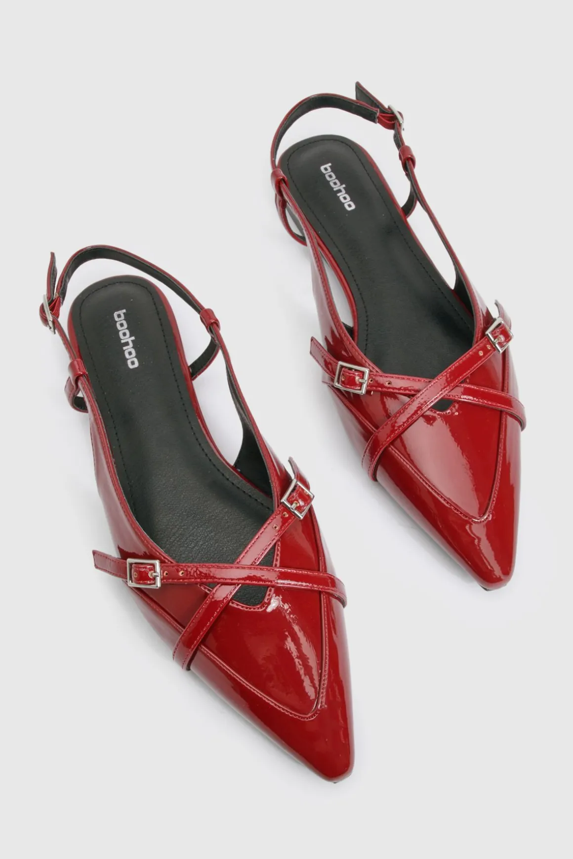 Ballerines Pointues à Détail de Sangles Croisées