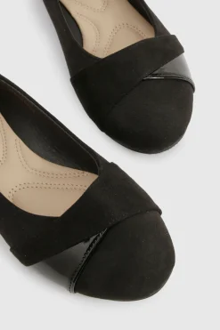 Ballerines pour pieds larges à devant torsadé