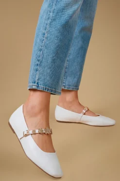 Ballerines Style Salomé Jem En Synthétique Avec Détail Broche Fleur