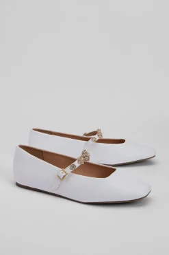 Ballerines Style Salomé Jem En Synthétique Avec Détail Broche Fleur