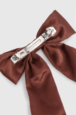 Barrette nœud papillon en satin chocolat