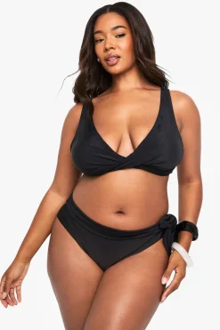 boohoo Bas de bikini à nouer pour grandes tailles<Femme Maillots De Bain|Tenues De Plage