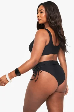 Bas de bikini à taille haute, fronces latérales et contrôle du ventre