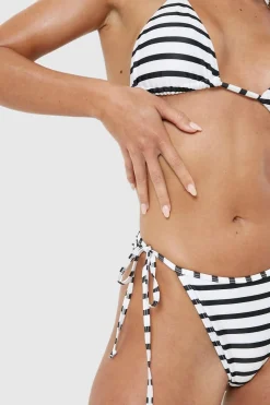 Bas de maillot de bain noué sur les côtés