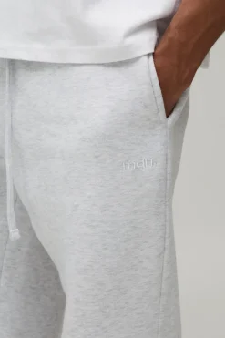 Basic Man. Jogger à la coupe régulière
