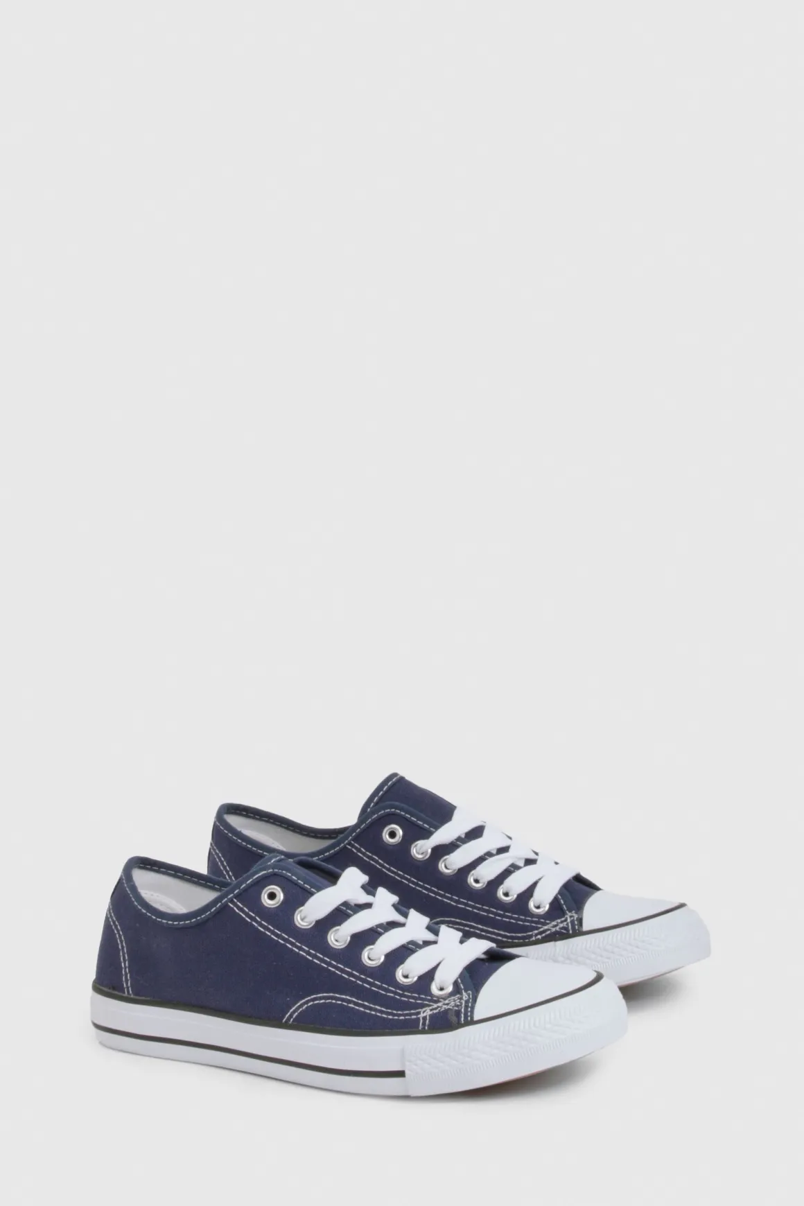 Baskets basses en toile