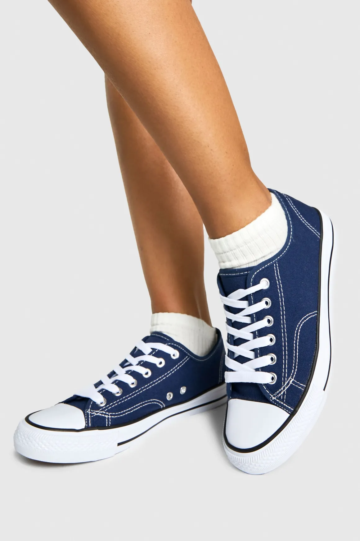 Baskets basses en toile
