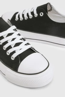 boohoo Baskets basses à plateforme à lacets< Satin Et Dentelle|Baskets