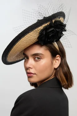 Bibi à Détail Floral Asymétrique