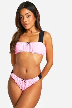 boohoo Bikini short tanga contrasté ruche<Femme Maillots De Bain|Tenues De Plage