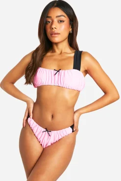boohoo Bikini short tanga contrasté ruche<Femme Maillots De Bain|Tenues De Plage