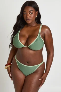 boohoo Bikini Taille Haute À Jambes Hautes Avec Détails Contrastés Grande Taille<Femme Maillots De Bain|Tenues De Plage