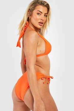 Bikini triangle push-up
