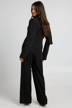 Blazer Ajusté À Décolleté Plongeant Avec Détail Foulard