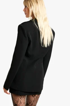 boohoo Blazer ajusté à encolure plongeante avant avec détails de couture<Femme Blazers|Vestes & Manteaux