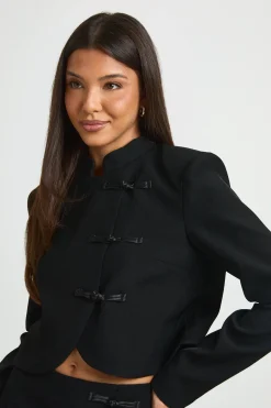 boohoo Blazer Boxy À Fermeture Enveloppante Et Bordure Festonnée<Femme Tailleurs|Blazers
