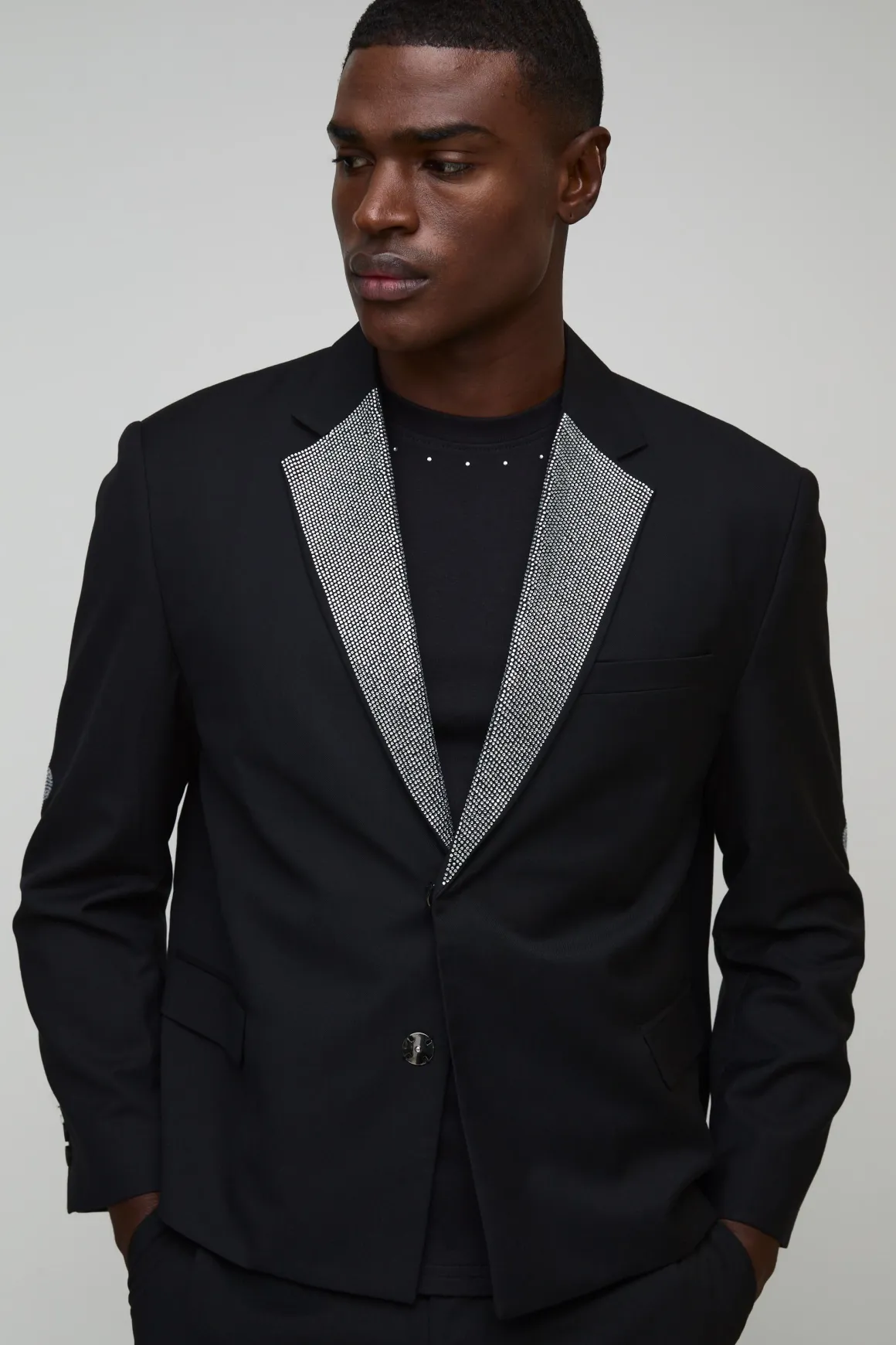 Blazer boxy surdimensionné orné de strass