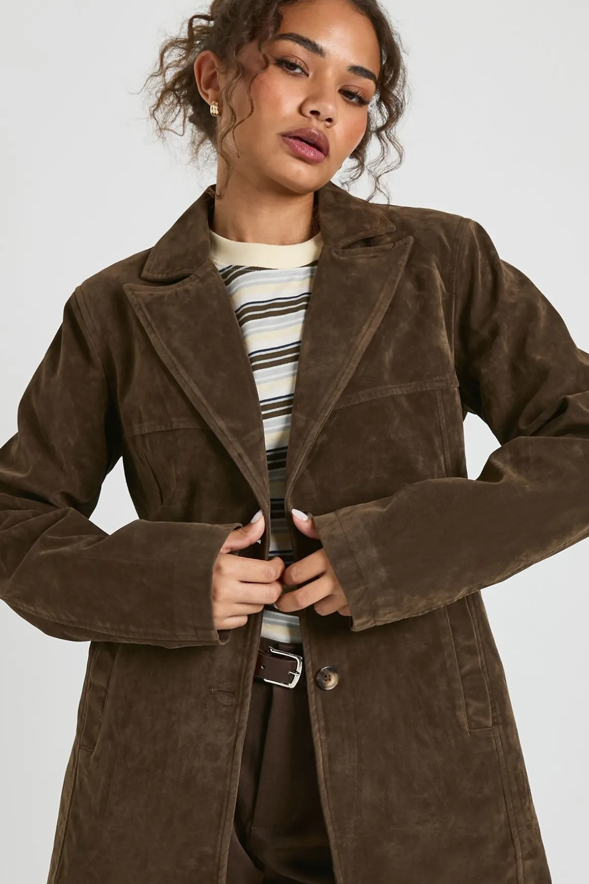 Blazer cintré au look suédé