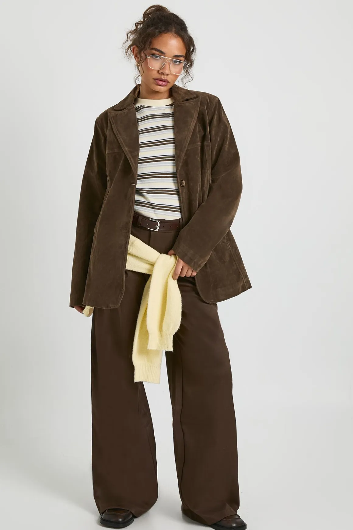 Blazer cintré au look suédé