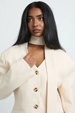Blazer Cintré Avec Détail Foulard