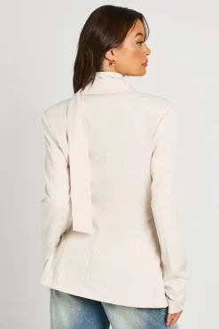 Blazer Cintré Avec Détail Foulard Pour Grande Taille