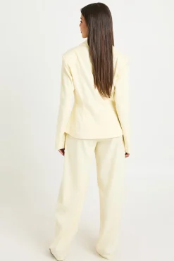 boohoo Blazer Cintré À Détail Doré<Femme Tailleurs|Blazers