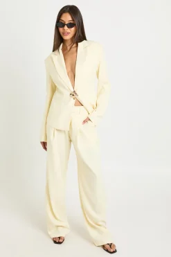 boohoo Blazer Cintré À Détail Doré<Femme Tailleurs|Blazers