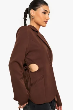 Blazer Cintré à Détails Découpés