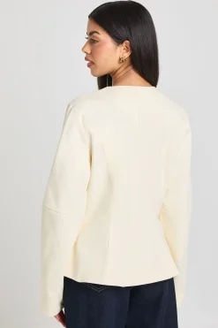 boohoo Blazer Cintré En Sergé À Manches Bouffantes<Femme Tailleurs|Blazers