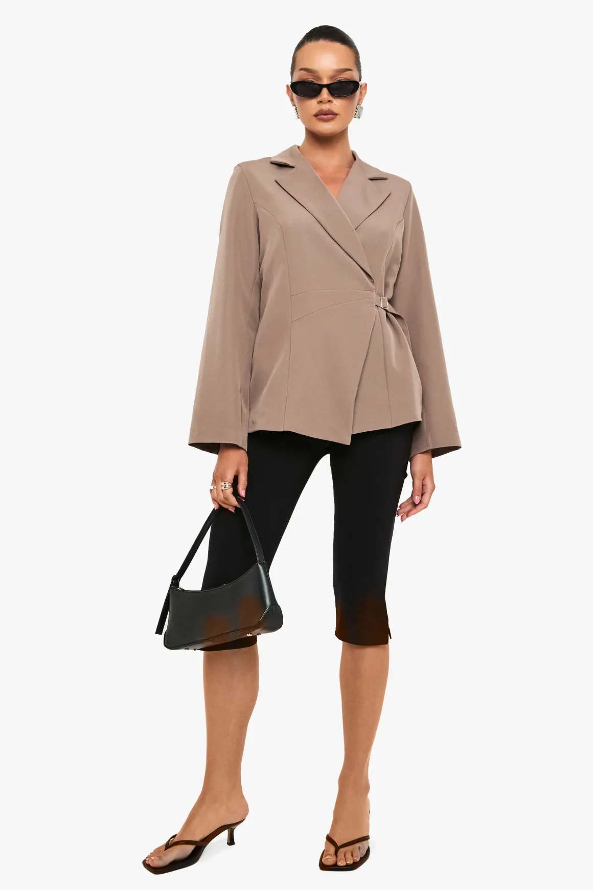 Blazer cintré à l'avant asymétrique