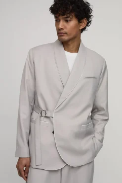 Blazer Coupe Décontractée À Boucle Portefeuille Et Finitions Satinées