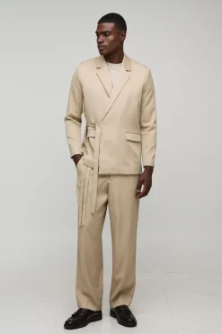 Blazer à coupe droite et devant enveloppé