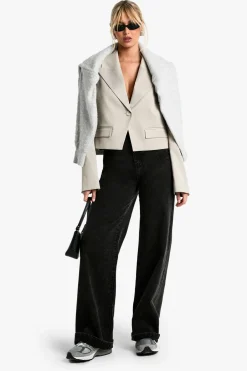 boohoo Blazer Court Asymétrique à Revers Surdimensionnés<Femme Blazers|Vestes & Manteaux