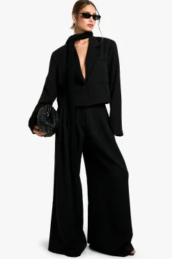 Blazer court boxy à épaulettes en tissu tissé
