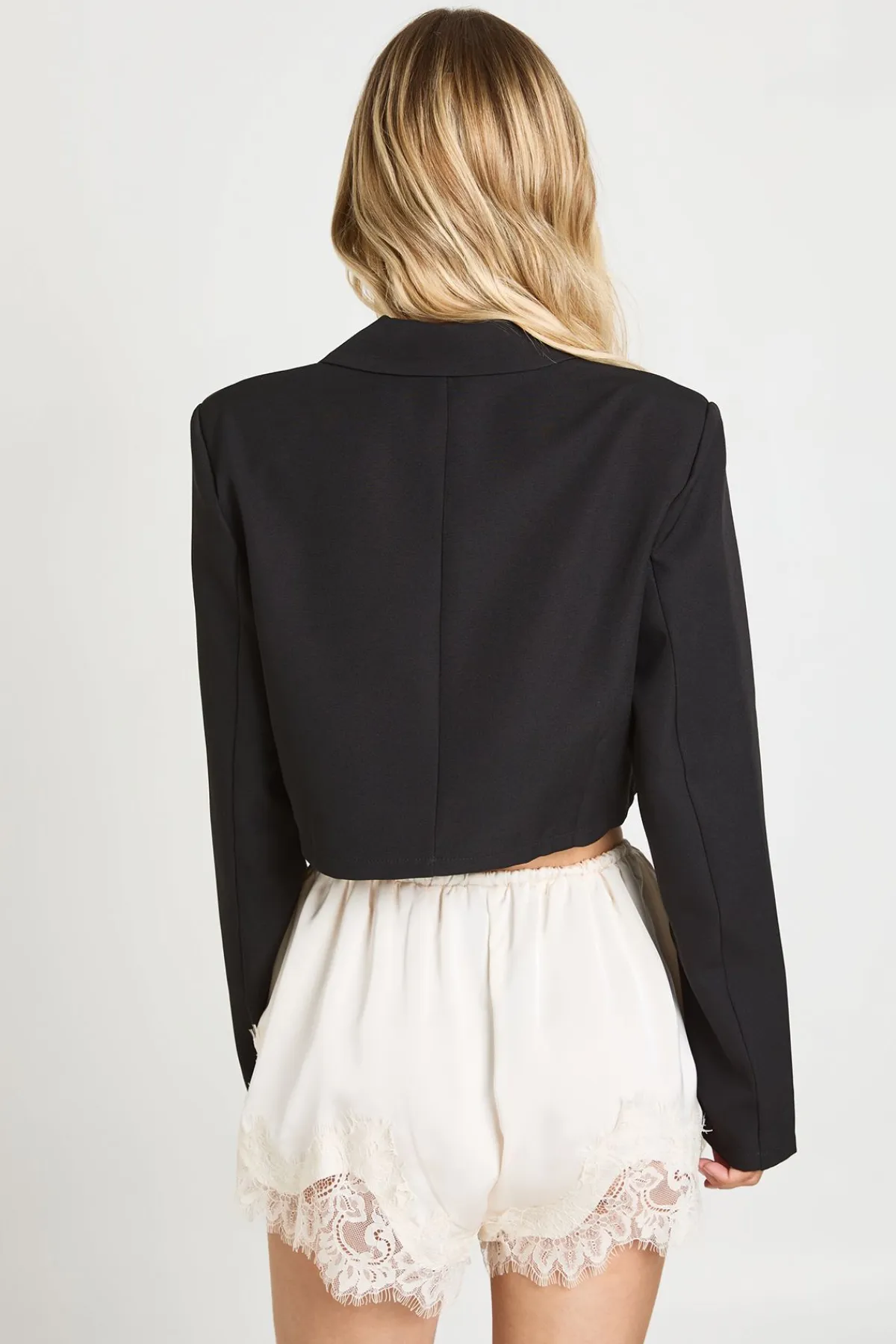 boohoo Blazer Court Décontracté En Tissu Tissé Petite Basic<Femme Tailleurs|Blazers