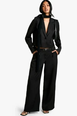 Blazer court, structuré et boxy en tissu tissé