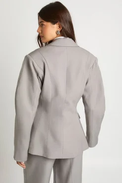 boohoo Blazer drapé ajusté à manches baril en tissu<Femme Tailleurs|Looks Preppy