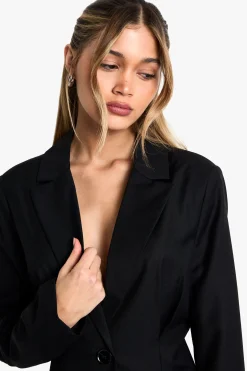 Blazer à détail plissé et taille cintrée